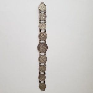 Vintage New Zealand & Fiji Coin Bracelet 7"